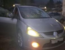 Mitsubishi Grandis