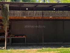 Сдаю две торговые точки Пицунде 