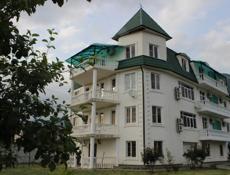 Гагра. Дом 1000 кв.м, земельный участок 12 соток