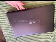 Ноутбук ASUS