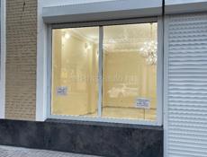 Сдается помещение под магазин в центре города Сухум  на Проспекте Мира. 