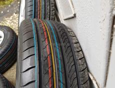 R16 215/60 