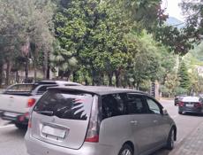 Mitsubishi Grandis
