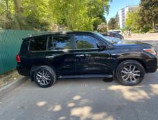 Lexus LX