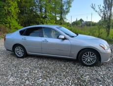 Nissan fuga