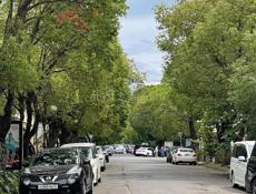 Сдается помещение под магазин в центре города Сухум  на Проспекте Мира. 