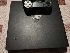 Продаю sony 4 slim на 1 ТБ включая фифу 26 много разных игр