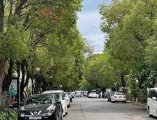 Сдается помещение под магазин в центре города Сухум  на Проспекте Мира.  Площадь: 100 квадратов.