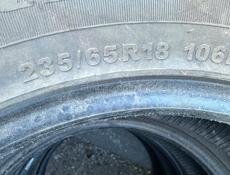 235/65R18