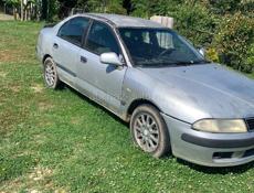Mitsubishi Carisma