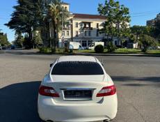 Nissan fuga