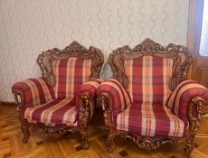 Продаётся диван и 4 кресла