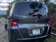 Honda FR-V