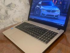 Ноутбук ASUS