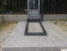 Памятники 