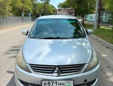 Mitsubishi Grandis
