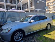 Nissan fuga