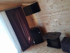 Здаю 2 котеджа все вкючено холодильник телевизор кондуионер вайфай душ туалет 