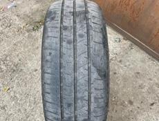 R18 235/50 R18 