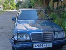 Mercedes-Benz 124