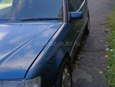 Mercedes-Benz 124