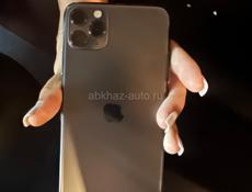 Продаю айфон 11 pro Max