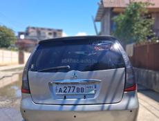 Mitsubishi Grandis