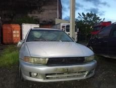 Mitsubishi Galant