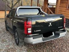Mitsubishi L 200