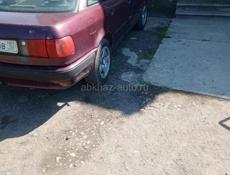 Audi 80