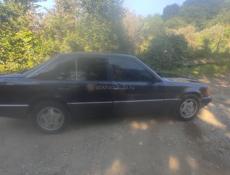 Mercedes-Benz 124