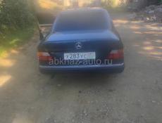 Mercedes-Benz 124