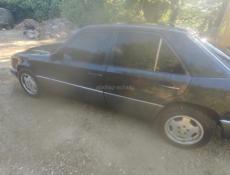 Mercedes-Benz 124