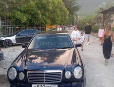 Mercedes-Benz 200-Series