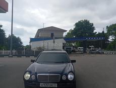 Mercedes-Benz 200-Series