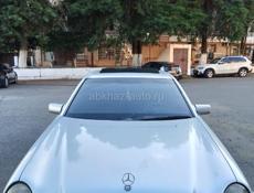 Mercedes-Benz S-Класс