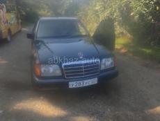 Mercedes-Benz 124