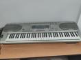 Продаю синтезатор Casio 
