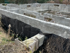 Участок со строением в с. Пшап
