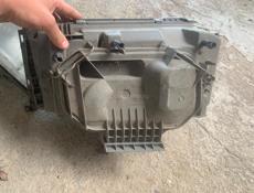 Продам фары на мерседес 124