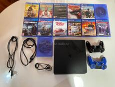 Продам PlayStation 4 Slim в отличном состоянии