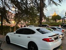 Nissan fuga