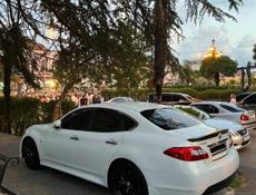 Nissan fuga