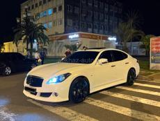 Nissan fuga