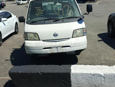 Nissan Tino