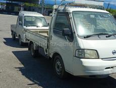 Nissan Tino