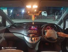 Mitsubishi Grandis