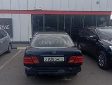 Mercedes-Benz 200-Series
