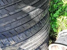 17  225 50  Хорошие диски и резина.  TOYOTA