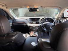 Nissan fuga